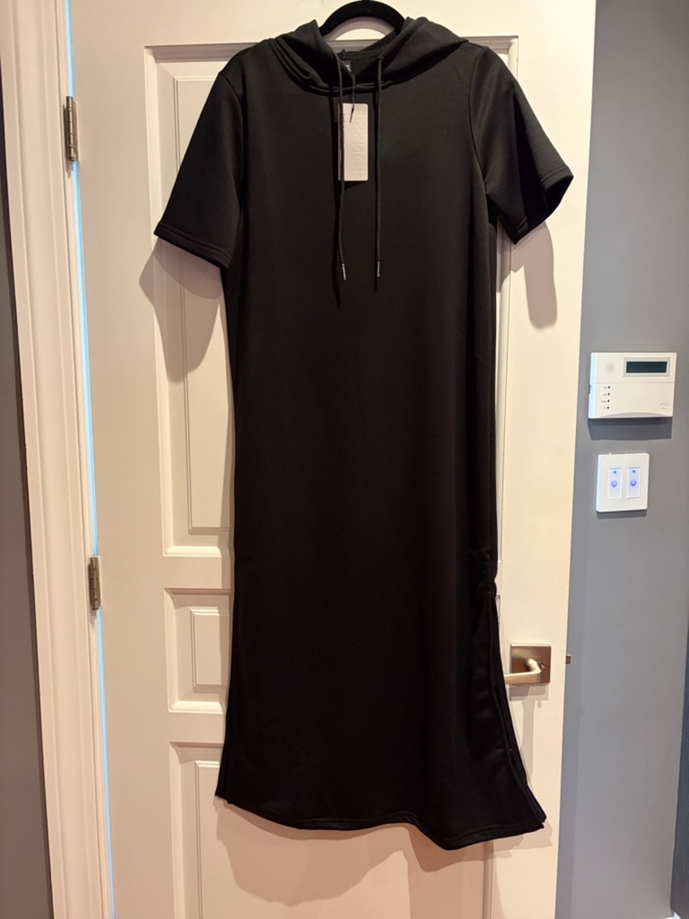 SHEIN Black Hooded Short-Sleeve Maxi Dress